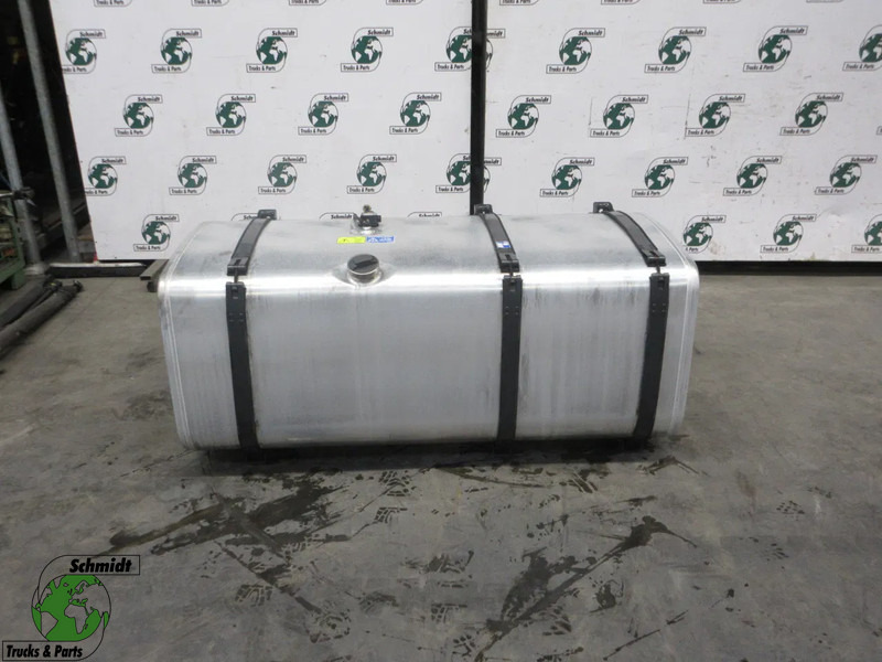 Scania 1871193 // 700 LITER INHOUD SCANIA P 410 NGS MODEL 2022 - خزان وقود - شاحنة: صور 1 Scania 1871193 // 700 LITER INHOUD SCANIA P 410 NGS MODEL 2022 - خزان وقود - شاحنة: صور 1