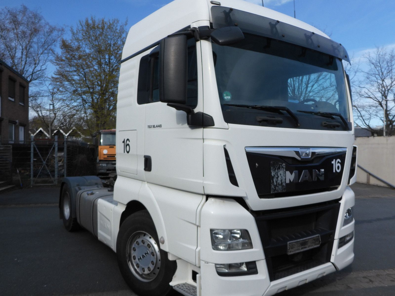 MAN TGX 18.440 Kipphydraulik + Fernverkehr - شاحنة جرار: صور 2 MAN TGX 18.440 Kipphydraulik + Fernverkehr - شاحنة جرار: صور 2