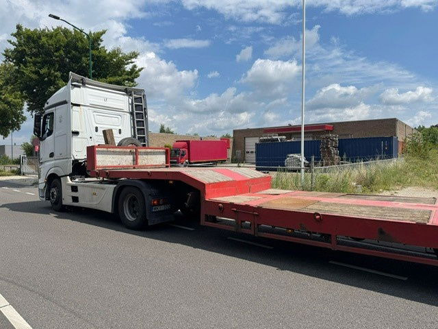 Kel-Berg 3 Axle Trailer - عربة مسطحة منخفضة نصف مقطورة: صور 3 Kel-Berg 3 Axle Trailer - عربة مسطحة منخفضة نصف مقطورة: صور 3