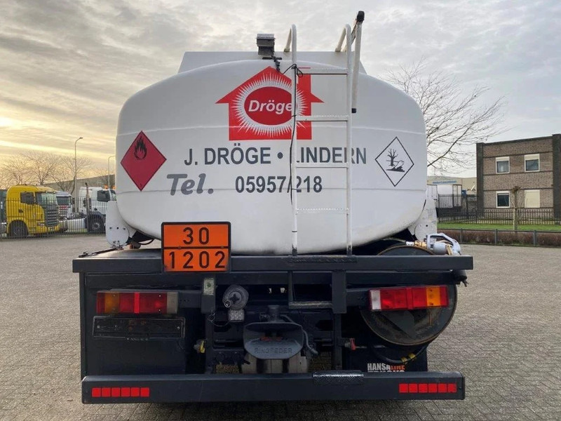 DAF 65CF-240 / FULL STEEL / POMP / 3 COMPARTIMENTS / 8350 LITER / ONLY:25969 KM / EURO-2 / MANUAL / GOOD CONDITION - شاحنة صهريج: صور 4 DAF 65CF-240 / FULL STEEL / POMP / 3 COMPARTIMENTS / 8350 LITER / ONLY:25969 KM / EURO-2 / MANUAL / GOOD CONDITION - شاحنة صهريج: صور 4