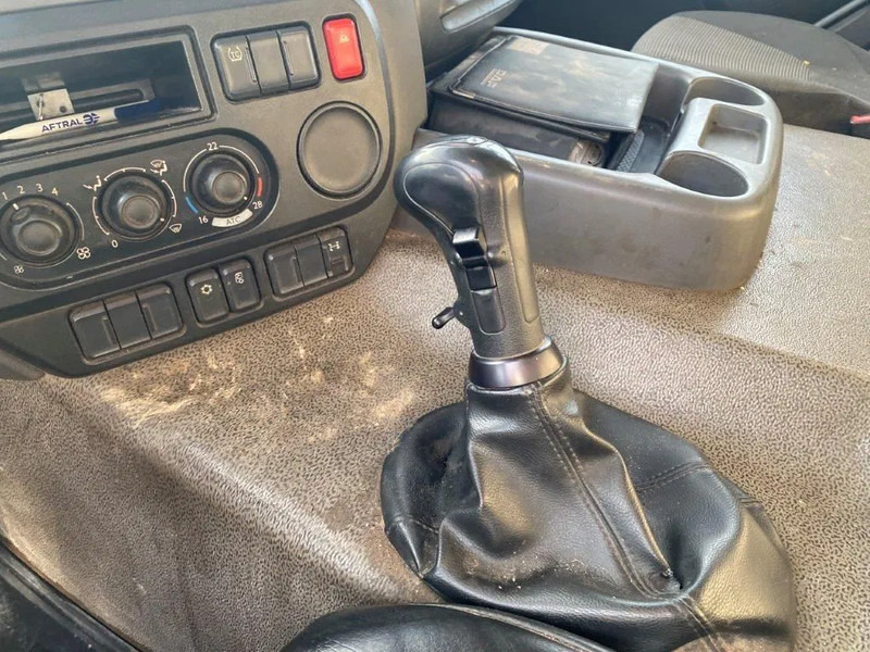 شاحنة جرار DAF CF460 / HYDRAULICS / BIG AXLE / DEB / MANUAL / EURO-6 / 2014: صور 18 شاحنة جرار DAF CF460 / HYDRAULICS / BIG AXLE / DEB / MANUAL / EURO-6 / 2014: صور 18