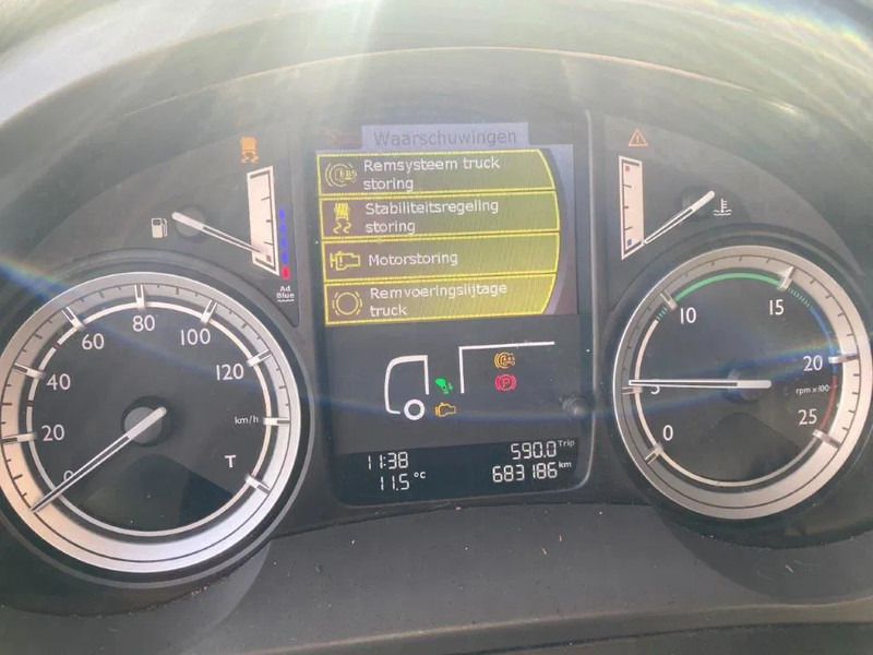 شاحنة جرار DAF CF460 / HYDRAULICS / BIG AXLE / DEB / MANUAL / EURO-6 / 2014: صور 15 شاحنة جرار DAF CF460 / HYDRAULICS / BIG AXLE / DEB / MANUAL / EURO-6 / 2014: صور 15