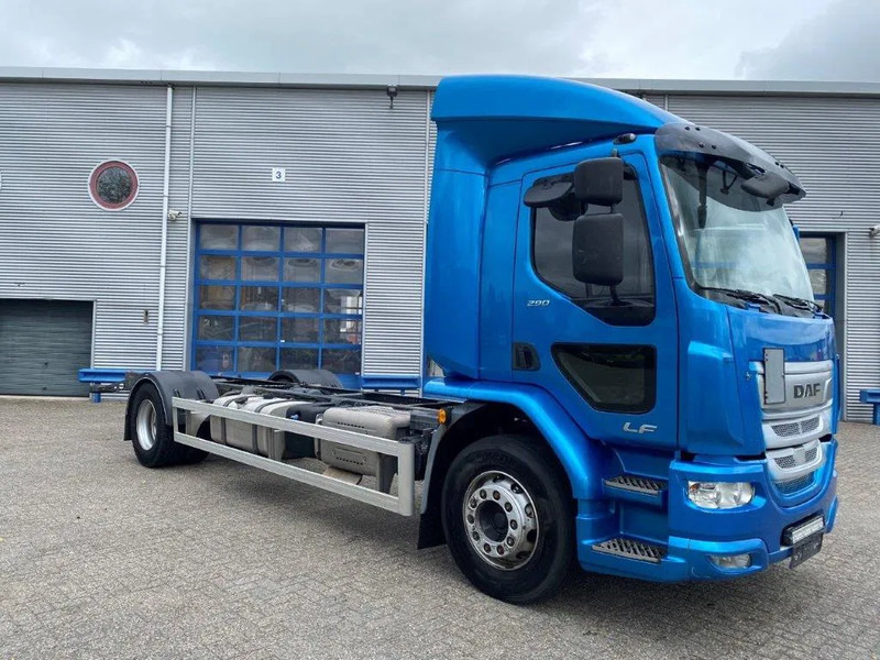 DAF LF290 / ONLY:429873KM / LWDS / GOOD TYRES / AUTOMATIC / EURO-6 / 2018 - الشاسيه شاحنة: صور 2 DAF LF290 / ONLY:429873KM / LWDS / GOOD TYRES / AUTOMATIC / EURO-6 / 2018 - الشاسيه شاحنة: صور 2