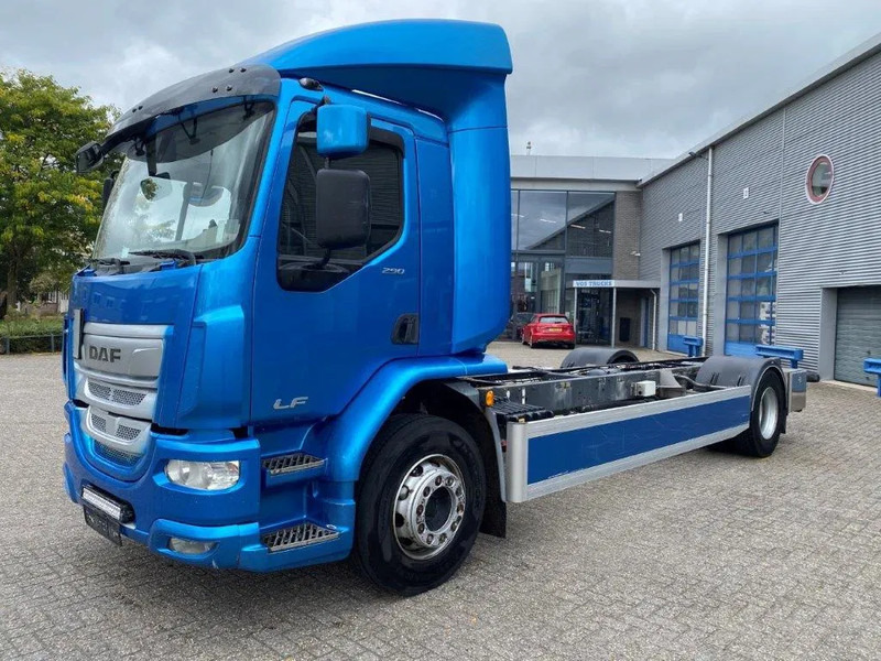 DAF LF290 / ONLY:429873KM / LWDS / GOOD TYRES / AUTOMATIC / EURO-6 / 2018 - الشاسيه شاحنة: صور 1 DAF LF290 / ONLY:429873KM / LWDS / GOOD TYRES / AUTOMATIC / EURO-6 / 2018 - الشاسيه شاحنة: صور 1