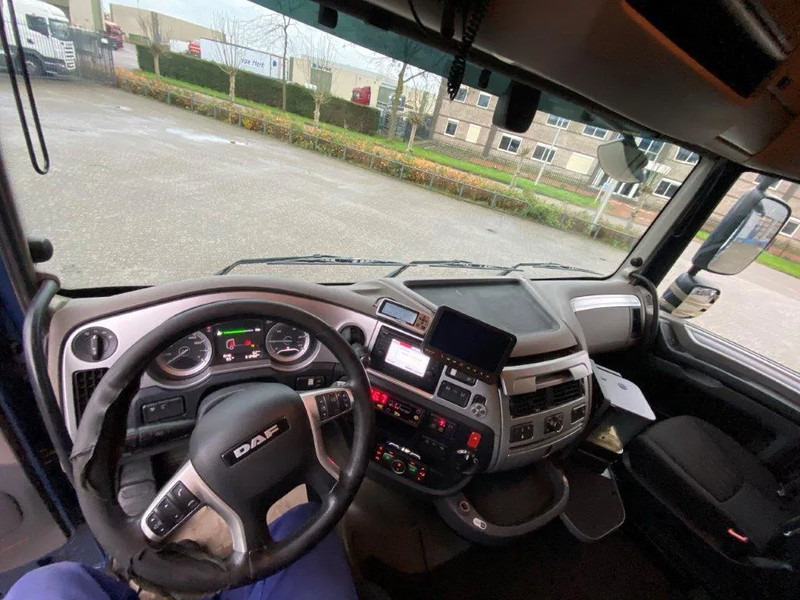 DAF XF106-530 8X2 / AJK HOOKLIFT 25000KG / 9 TON FRONT AXLE / NAVI / ONLY:612482 KM / SSC / AUTOMATIC / EURO-6 / 2019 إيجار DAF XF106-530 8X2 / AJK HOOKLIFT 25000KG / 9 TON FRONT AXLE / NAVI / ONLY:612482 KM / SSC / AUTOMATIC / EURO-6 / 2019: صور 14
