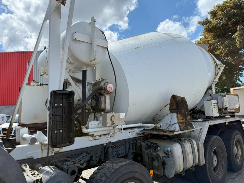Liebherr 804 FSL 804 FSL / 8m³ / WATERTANK 500 LITER / POMP NOT INCLUDED / ! EMPTY ! / 2015 - ملحقات: صور 1 Liebherr 804 FSL 804 FSL / 8m³ / WATERTANK 500 LITER / POMP NOT INCLUDED / ! EMPTY ! / 2015 - ملحقات: صور 1