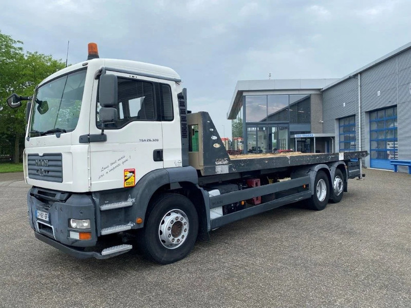 MAN TGA26.320 / SLIDING PLATEAU / WINCH / LIFT AXLE / MACHINE CARRIER / MANUAL / EURO-4 / 2007 - شاحنات مسطحة: صور 2 MAN TGA26.320 / SLIDING PLATEAU / WINCH / LIFT AXLE / MACHINE CARRIER / MANUAL / EURO-4 / 2007 - شاحنات مسطحة: صور 2