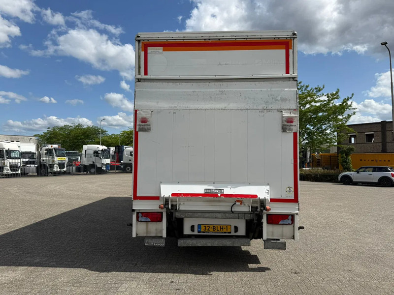 MAN TGL12.190 / NL TRUCK / ONLY:532353 KM / TUV:30-08-2025 / PLATFORM 1500KG / AIRCO / AUTOMATIC / EURO-6 / 2018 - بصندوق مغلق شاحنة: صور 4 MAN TGL12.190 / NL TRUCK / ONLY:532353 KM / TUV:30-08-2025 / PLATFORM 1500KG / AIRCO / AUTOMATIC / EURO-6 / 2018 - بصندوق مغلق شاحنة: صور 4