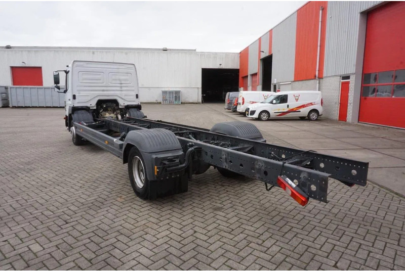Mercedes-Benz ATEGO 1221 / ENGINE RUNNING / ONLY:253095 KM / AUTOMATIC / EURO-6 / 2017 - الشاسيه شاحنة: صور 3 Mercedes-Benz ATEGO 1221 / ENGINE RUNNING / ONLY:253095 KM / AUTOMATIC / EURO-6 / 2017 - الشاسيه شاحنة: صور 3