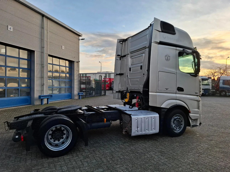 Mercedes-Benz Actros 1842 / NL TRUCK / MEGA / TUV:12-02-2026 / GIGASPACE / ONLY:526303 KM / SMART TACHO / AUTOMATIC / EURO-6 / 2012 - شاحنة جرار: صور 5 Mercedes-Benz Actros 1842 / NL TRUCK / MEGA / TUV:12-02-2026 / GIGASPACE / ONLY:526303 KM / SMART TACHO / AUTOMATIC / EURO-6 / 2012 - شاحنة جرار: صور 5