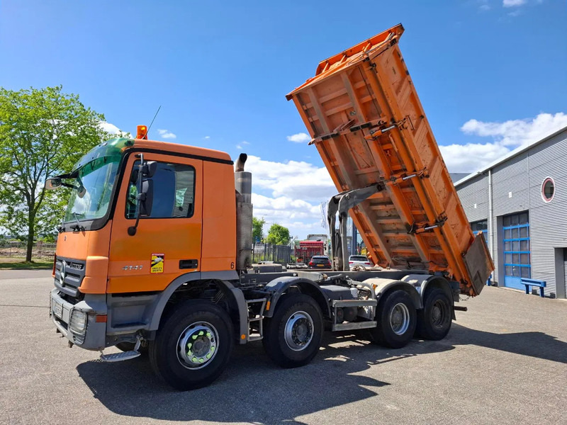 Mercedes-Benz Actros 4141 / 3SIDE MEILLER TIPPER / FULL-STEEL / DRUM BRAKES / ONLY:535937 KM / 2XSTEERING AXLE / AIRCO / AUTOMATIC / EURO-3 / - قلابات: صور 1 Mercedes-Benz Actros 4141 / 3SIDE MEILLER TIPPER / FULL-STEEL / DRUM BRAKES / ONLY:535937 KM / 2XSTEERING AXLE / AIRCO / AUTOMATIC / EURO-3 / - قلابات: صور 1