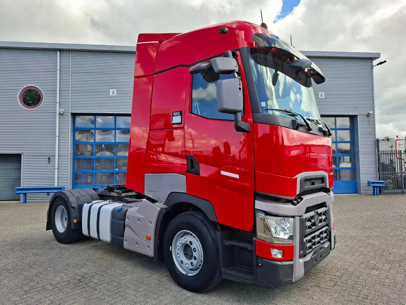Renault T520 / RETARDER / DOUBLE TANK / TUV:19-03-2026 / PARKCOOL / ACC / LWDS / FRIDGE / AUTOMATIC / EURO-6 / 2019 - شاحنة جرار: صور 2 Renault T520 / RETARDER / DOUBLE TANK / TUV:19-03-2026 / PARKCOOL / ACC / LWDS / FRIDGE / AUTOMATIC / EURO-6 / 2019 - شاحنة جرار: صور 2