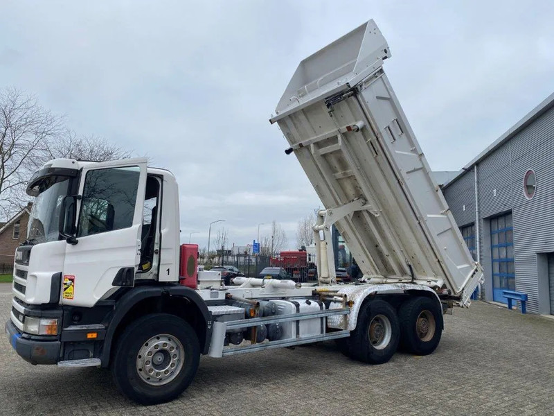Scania 124-400 / 6X4 / RETARDER / BIG AXLE / FULL STEEL / 2SIDE TIPPER / OLD TACHO / AIRCO / MANUAL / EURO-2 / 2000 - قلابات: صور 2 Scania 124-400 / 6X4 / RETARDER / BIG AXLE / FULL STEEL / 2SIDE TIPPER / OLD TACHO / AIRCO / MANUAL / EURO-2 / 2000 - قلابات: صور 2