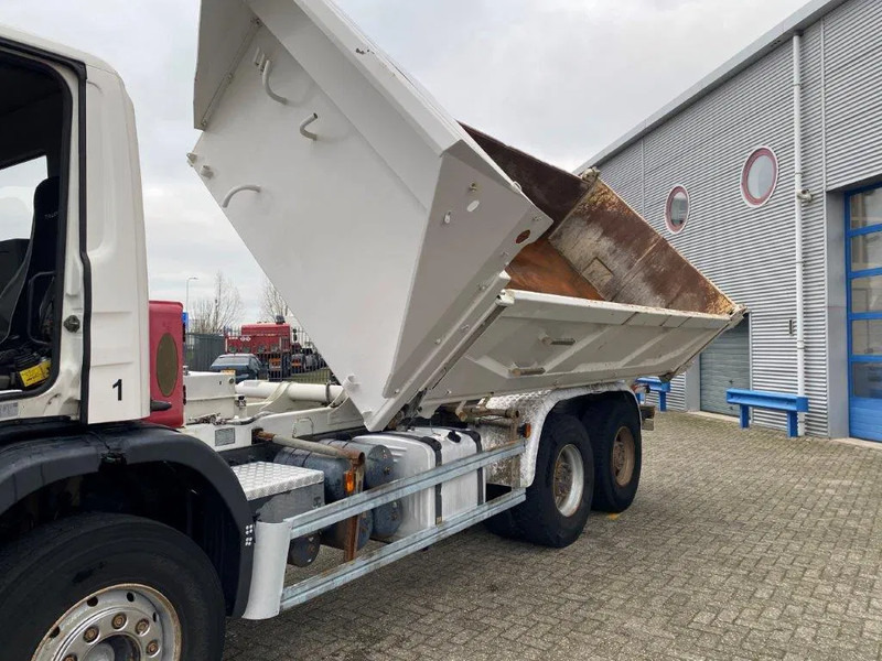 Scania 124-400 / 6X4 / RETARDER / BIG AXLE / FULL STEEL / 2SIDE TIPPER / OLD TACHO / AIRCO / MANUAL / EURO-2 / 2000 - قلابات: صور 3 Scania 124-400 / 6X4 / RETARDER / BIG AXLE / FULL STEEL / 2SIDE TIPPER / OLD TACHO / AIRCO / MANUAL / EURO-2 / 2000 - قلابات: صور 3
