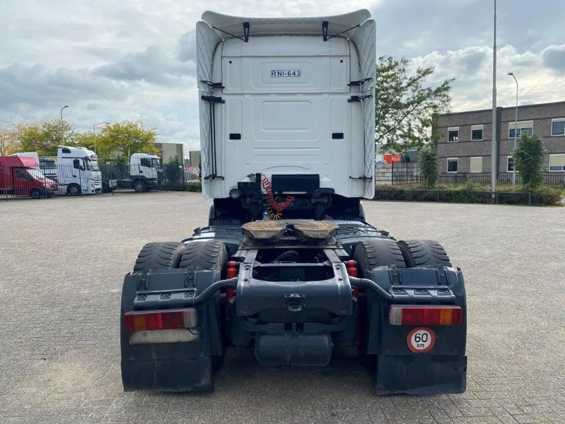 Scania 164-480 / RETARDER / TOPLINE / AUTOMATIC / EURO-3 / 2000 - شاحنة جرار: صور 4 Scania 164-480 / RETARDER / TOPLINE / AUTOMATIC / EURO-3 / 2000 - شاحنة جرار: صور 4