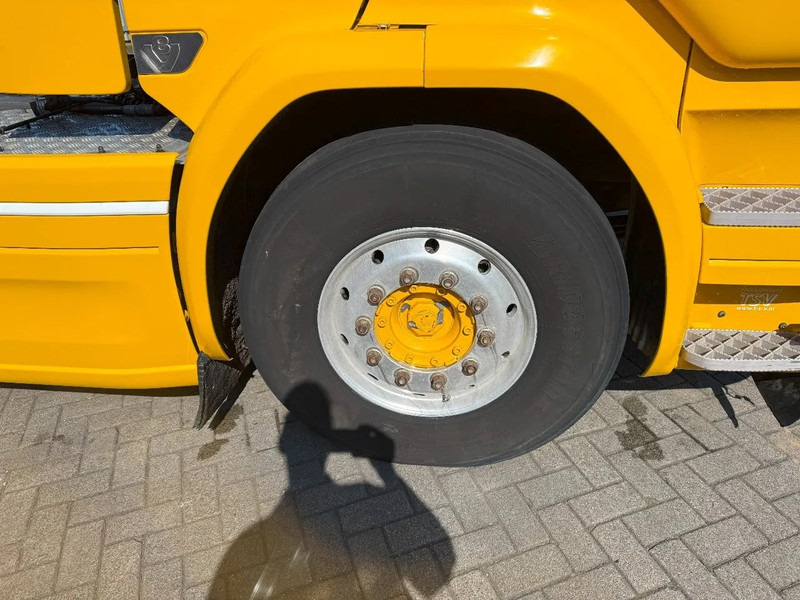 شاحنة جرار Scania R520 V8 / ENGINE RUNNING / RETARDER / HYDRAULICS / NL TRUCK / LIFT+LENKACHSE / ONLY:717000 KM / EURO-6 /2015: صور 13