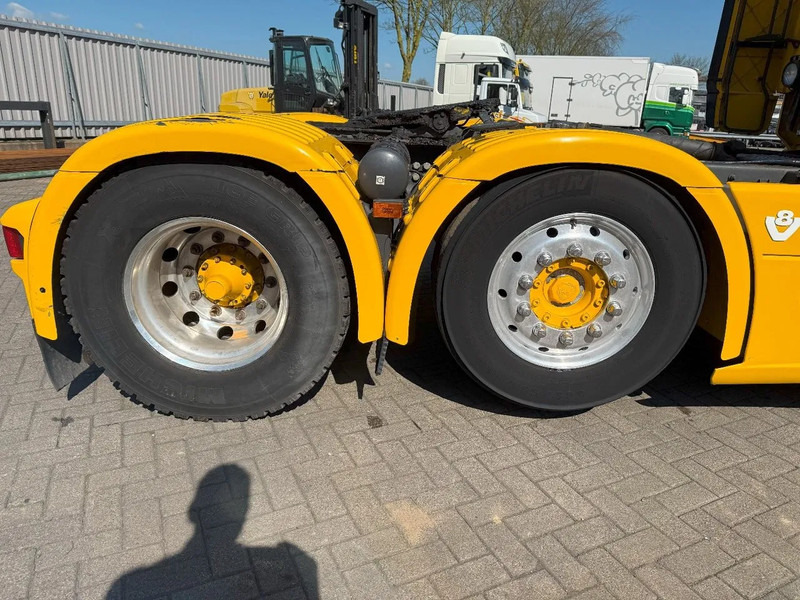 شاحنة جرار Scania R520 V8 / ENGINE RUNNING / RETARDER / HYDRAULICS / NL TRUCK / LIFT+LENKACHSE / ONLY:717000 KM / EURO-6 /2015: صور 12