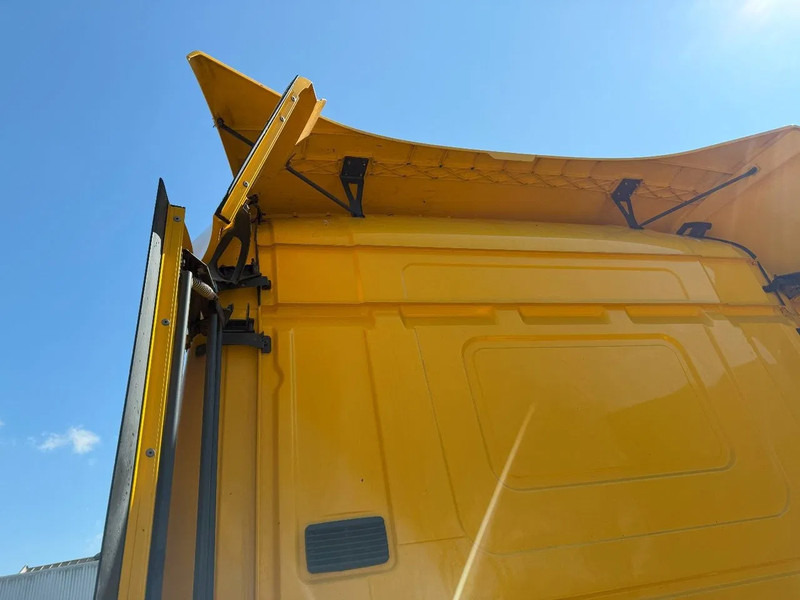 شاحنة جرار Scania R520 V8 / ENGINE RUNNING / RETARDER / HYDRAULICS / NL TRUCK / LIFT+LENKACHSE / ONLY:717000 KM / EURO-6 /2015: صور 8