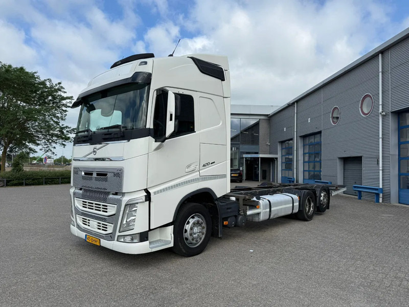 Volvo FH4-420 / NL TRUCK / DOUBLE TANK / PARKCOOL / BDF / VEB? / LWDS / FRIDGE / FULL-AIR / LIFT AXLE / AUTOMATIC / EURO-6 / 2016 - شاحنات الحاويات / جسم علوي قابل للتغيير شاحنة: صور 1 Volvo FH4-420 / NL TRUCK / DOUBLE TANK / PARKCOOL / BDF / VEB? / LWDS / FRIDGE / FULL-AIR / LIFT AXLE / AUTOMATIC / EURO-6 / 2016 - شاحنات الحاويات / جسم علوي قابل للتغيير شاحنة: صور 1