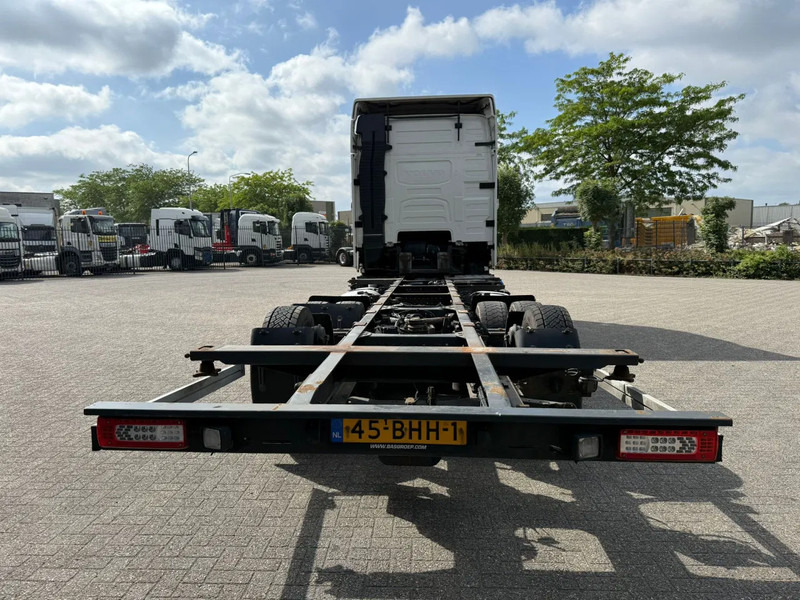 Volvo FH4-420 / NL TRUCK / DOUBLE TANK / PARKCOOL / BDF / VEB? / LWDS / FRIDGE / FULL-AIR / LIFT AXLE / AUTOMATIC / EURO-6 / 2016 - شاحنات الحاويات / جسم علوي قابل للتغيير شاحنة: صور 4 Volvo FH4-420 / NL TRUCK / DOUBLE TANK / PARKCOOL / BDF / VEB? / LWDS / FRIDGE / FULL-AIR / LIFT AXLE / AUTOMATIC / EURO-6 / 2016 - شاحنات الحاويات / جسم علوي قابل للتغيير شاحنة: صور 4