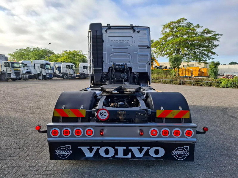 Volvo FH4-460 / HYDRAULICS / VEB+ / TUV:21-08-2025 / FRIDGE / AUTOMATIC / EURO-6 / 2015 - شاحنة جرار: صور 4 Volvo FH4-460 / HYDRAULICS / VEB+ / TUV:21-08-2025 / FRIDGE / AUTOMATIC / EURO-6 / 2015 - شاحنة جرار: صور 4