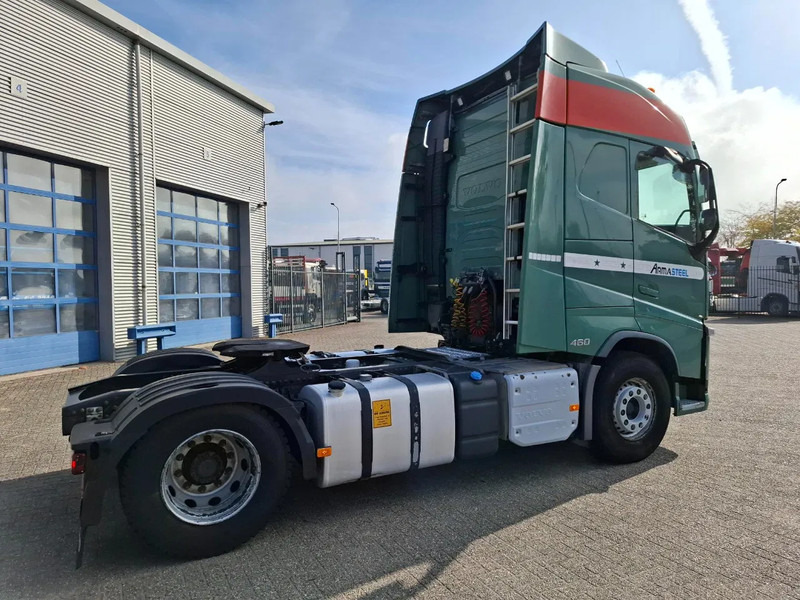 Volvo FH4-460 / VEB+ / DOUBLE TANK / FRIDGE / AIRCO / AUTOMATIC / EURO-6 / 2014 - شاحنة جرار: صور 5 Volvo FH4-460 / VEB+ / DOUBLE TANK / FRIDGE / AIRCO / AUTOMATIC / EURO-6 / 2014 - شاحنة جرار: صور 5