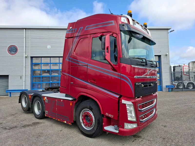 Volvo FH4-540 / 6X4 / BIG AXLE / HYDRAULICS / VEB+ / DYNAMIC STEERING / NAVI / ACC / LWDS / FULL-AIR / LEATHER / AUTOMATIC / EURO-6 / - شاحنة جرار: صور 2 Volvo FH4-540 / 6X4 / BIG AXLE / HYDRAULICS / VEB+ / DYNAMIC STEERING / NAVI / ACC / LWDS / FULL-AIR / LEATHER / AUTOMATIC / EURO-6 / - شاحنة جرار: صور 2