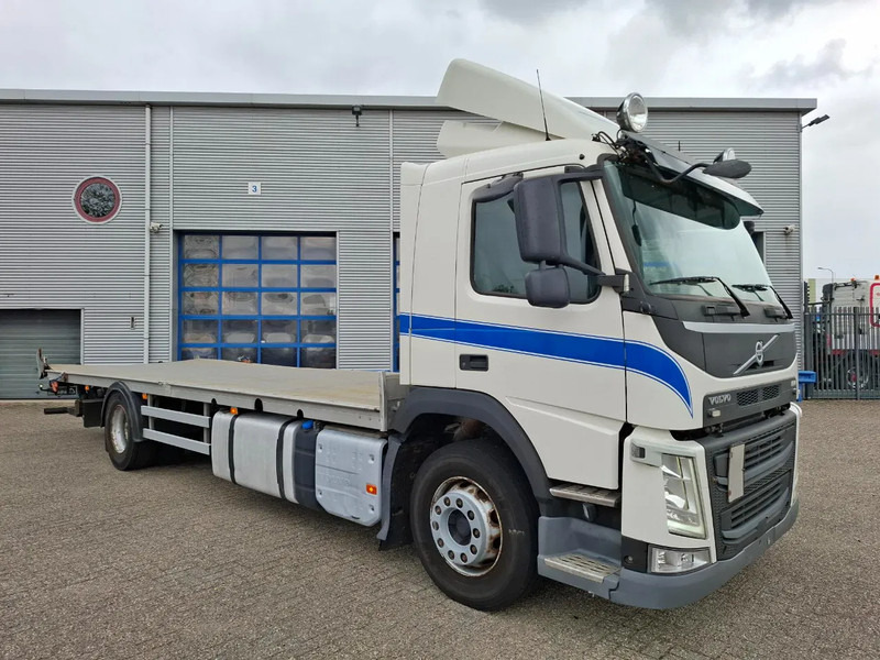 Volvo FM11-330 / ONLY:376356 KM / NAVI / FULL-AIR / LWDS / AIRCO / AUTOMATIC / EURO-6 / 2016 - الشاسيه شاحنة: صور 2 Volvo FM11-330 / ONLY:376356 KM / NAVI / FULL-AIR / LWDS / AIRCO / AUTOMATIC / EURO-6 / 2016 - الشاسيه شاحنة: صور 2