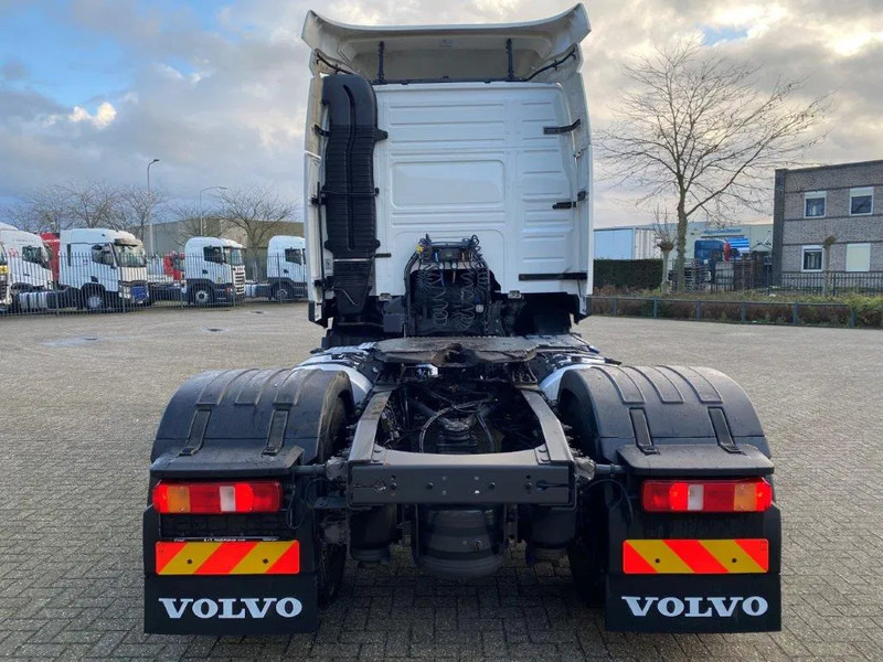 Volvo FM11-370 / GERMAN TRUCK / KB CHASSIS / VEB / ACC / LWDS / DOUBLE TANK / ONLY:763562 KM / AIRCO / AUTOMATIC / EURO-6 / 2018 - شاحنة جرار: صور 4 Volvo FM11-370 / GERMAN TRUCK / KB CHASSIS / VEB / ACC / LWDS / DOUBLE TANK / ONLY:763562 KM / AIRCO / AUTOMATIC / EURO-6 / 2018 - شاحنة جرار: صور 4