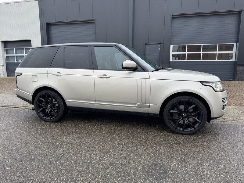 Land Rover Range Rover 4.4 SDV8, Autobio,Std-Heiz,Massage,Soft-Close, Full - سيارة: صور 2 Land Rover Range Rover 4.4 SDV8, Autobio,Std-Heiz,Massage,Soft-Close, Full - سيارة: صور 2