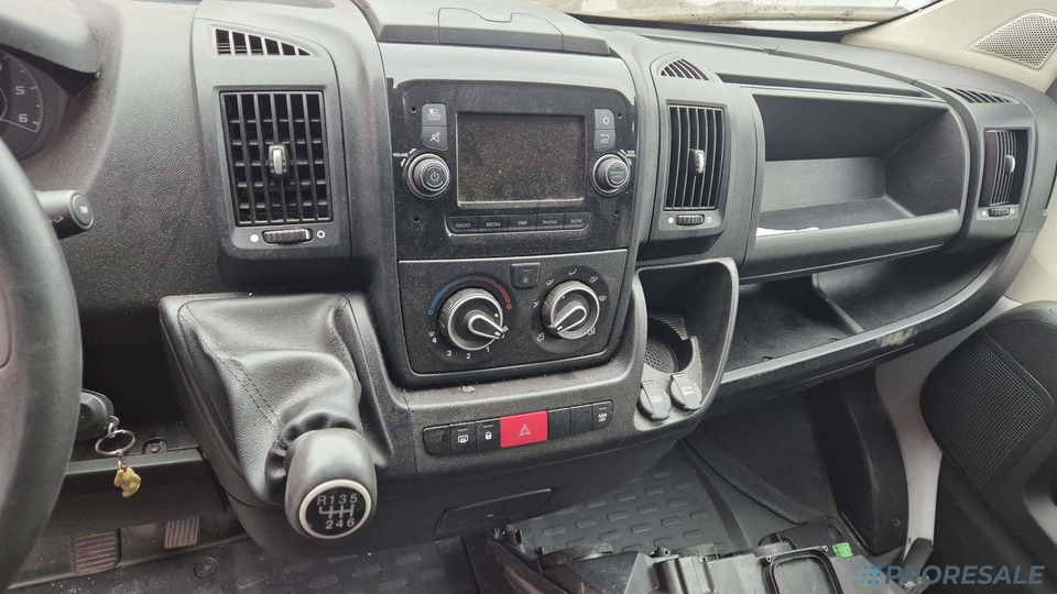 OPEL MOVANO 2,2 CDTi 121 kW - nepojízdný - demontovaný motor s převodovkou - الشاحنات الصغيرة المبردة: صور 3 OPEL MOVANO 2,2 CDTi 121 kW - nepojízdný - demontovaný motor s převodovkou - الشاحنات الصغيرة المبردة: صور 3