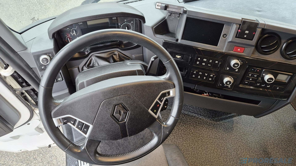 RENAULT T 520 HD001 EURO 6 + HYDRAULIKA - شاحنة جرار: صور 4 RENAULT T 520 HD001 EURO 6 + HYDRAULIKA - شاحنة جرار: صور 4