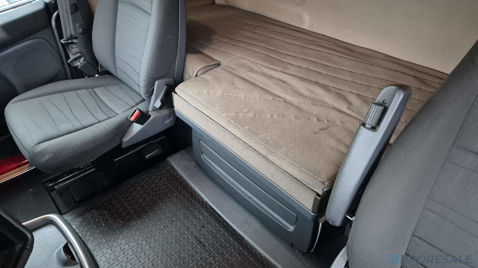 SCANIA R440 TOP LINE EURO 5 - شاحنة جرار: صور 5 SCANIA R440 TOP LINE EURO 5 - شاحنة جرار: صور 5