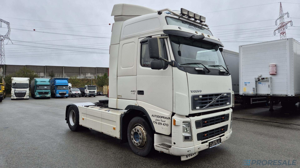 VOLVO FH 13.440 42T EURO 5 - شاحنة جرار: صور 1 VOLVO FH 13.440 42T EURO 5 - شاحنة جرار: صور 1