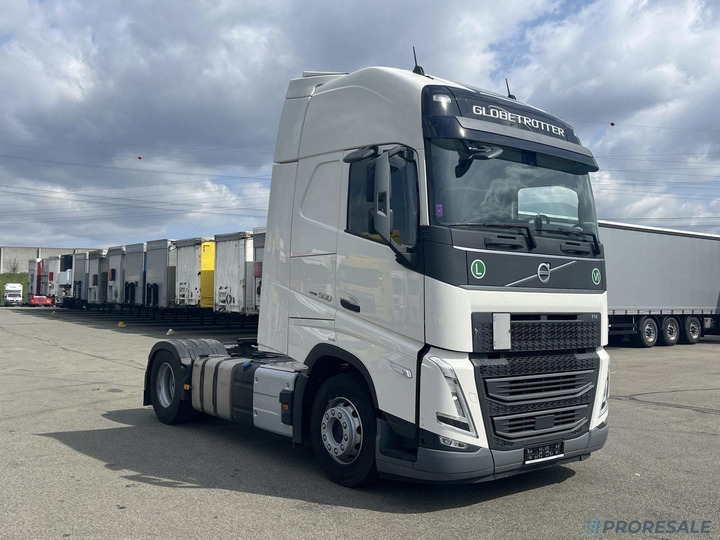 VOLVO FH 500 XL GLOBE EURO 6 - شاحنة جرار: صور 1 VOLVO FH 500 XL GLOBE EURO 6 - شاحنة جرار: صور 1