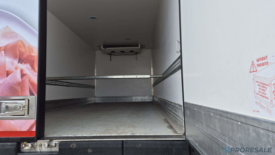 VOLVO FL 250 BB EURO 6 - mrazírna + CARRIER XARIOS 600 EL MAXI - مبردة شاحنة: صور 5 VOLVO FL 250 BB EURO 6 - mrazírna + CARRIER XARIOS 600 EL MAXI - مبردة شاحنة: صور 5