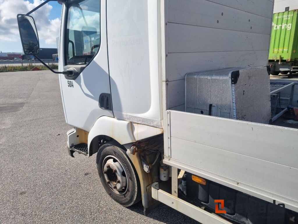 2003 lastebil RENAULT 180.08 (Rep objekt) - شاحنات مسطحة: صور 3 2003 lastebil RENAULT 180.08 (Rep objekt) - شاحنات مسطحة: صور 3