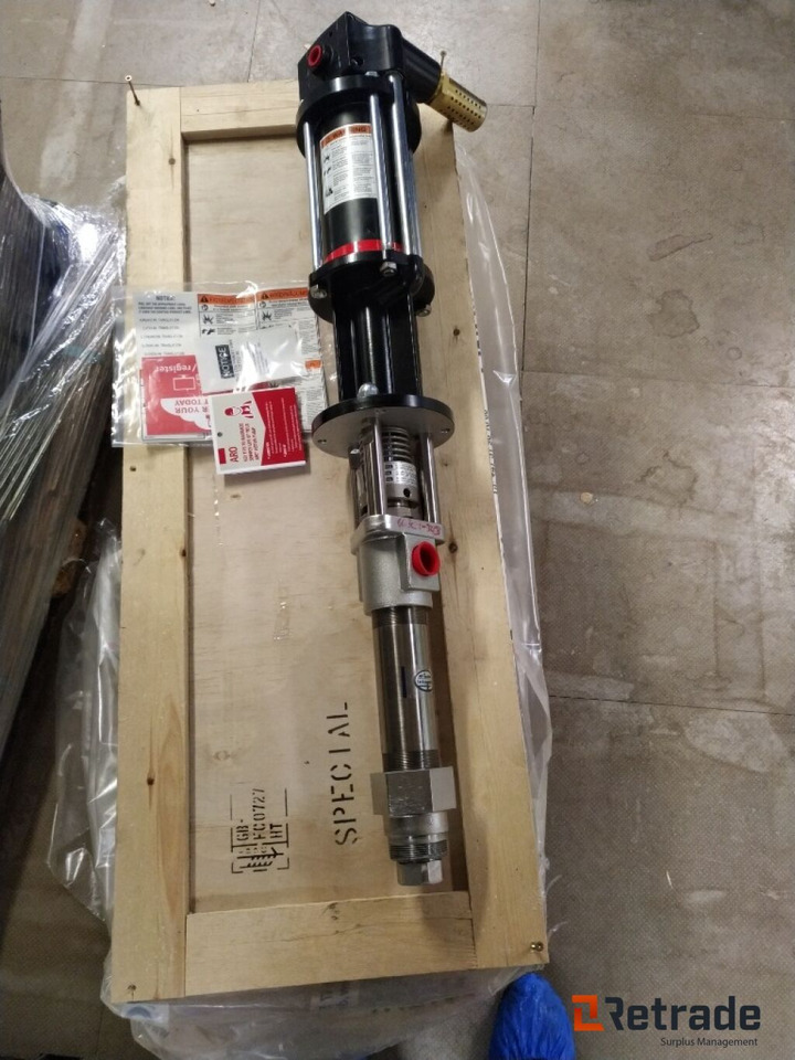 ARO Greasepump Ingersoll Rand 6" Not used! - معدات البناء: صور 2 ARO Greasepump Ingersoll Rand 6" Not used! - معدات البناء: صور 2