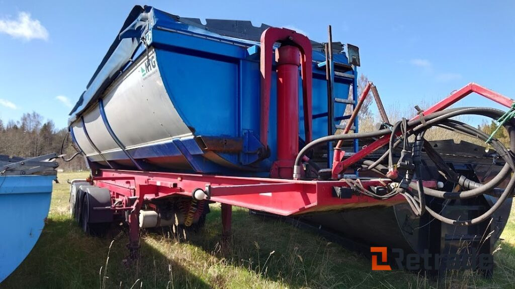 Asfaltstrailer SLP 3 axlad - آلات البناء: صور 1 Asfaltstrailer SLP 3 axlad - آلات البناء: صور 1