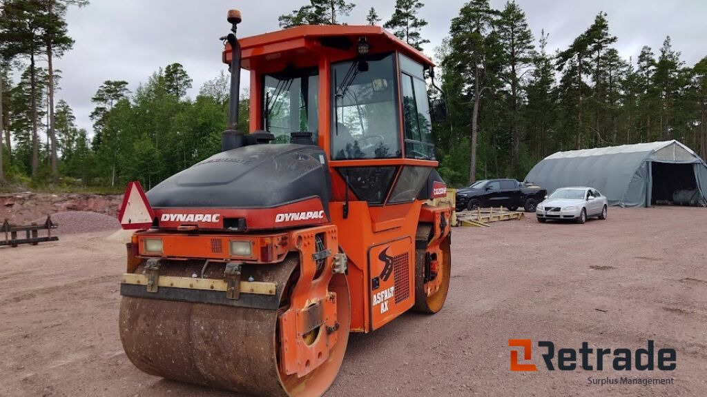 Asfaltsvält DYNAPAC CG233HF - مدحلة الأسفلت: صور 3 Asfaltsvält DYNAPAC CG233HF - مدحلة الأسفلت: صور 3