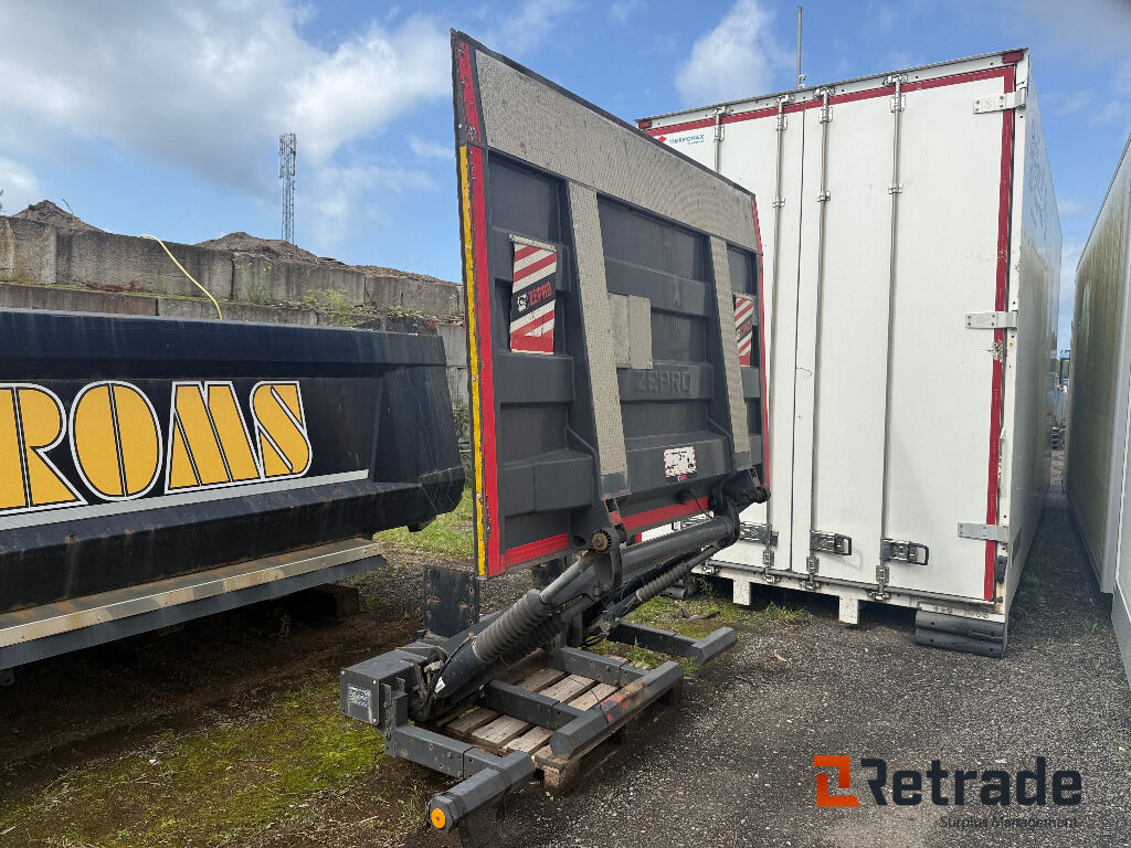 Bakgavellyft Zepro Z2000-175MA - باب خلفي للشحن: صور 1 Bakgavellyft Zepro Z2000-175MA - باب خلفي للشحن: صور 1