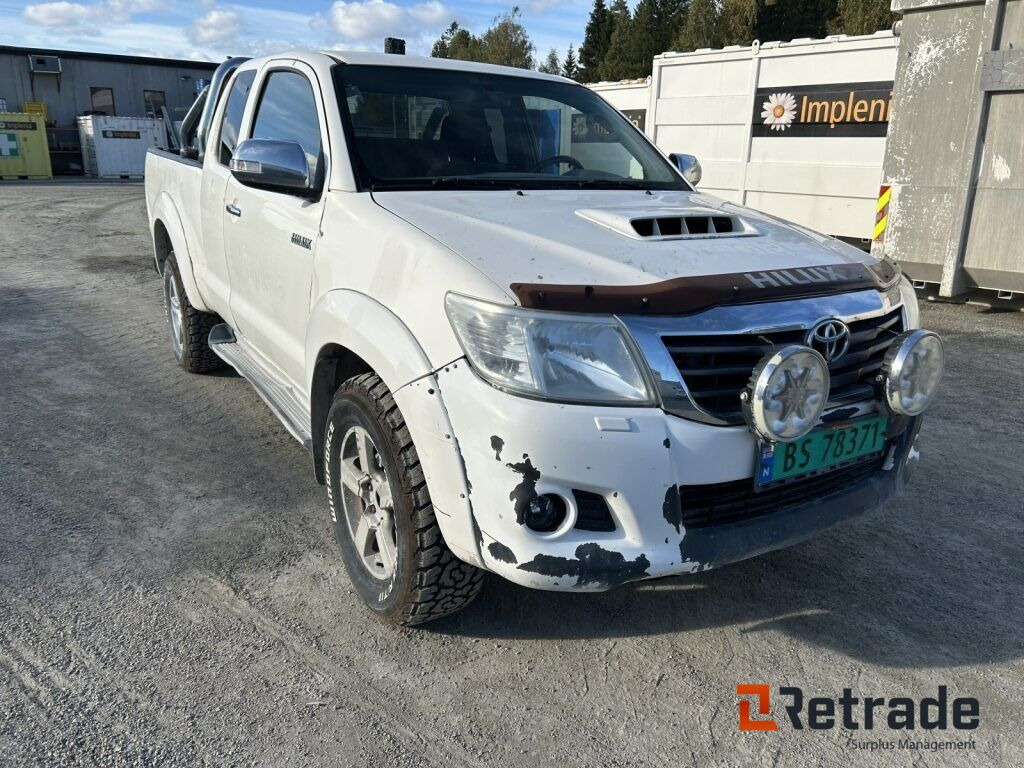 Bil Toyota Hilux - سيارة: صور 1 Bil Toyota Hilux - سيارة: صور 1