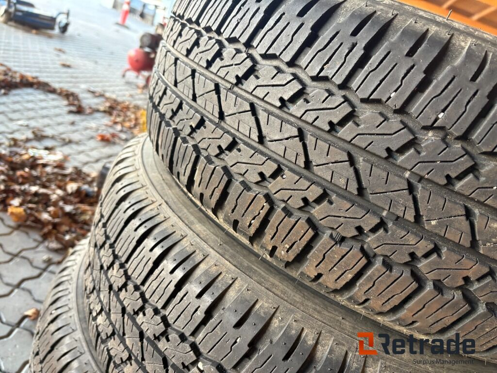 Dæk Bridgestone 265/65R17 - معدات البناء: صور 4 Dæk Bridgestone 265/65R17 - معدات البناء: صور 4