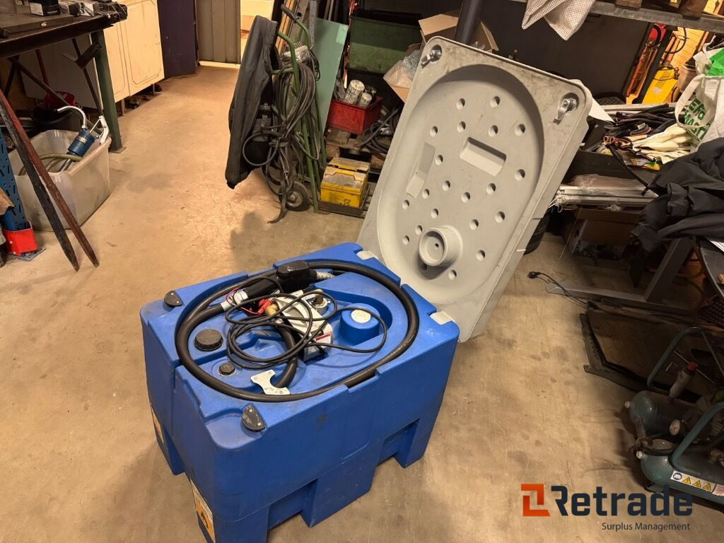 Dieseltank 220 liter med 12V pump - خزان وقود - آلات البناء: صور 1 Dieseltank 220 liter med 12V pump - خزان وقود - آلات البناء: صور 1