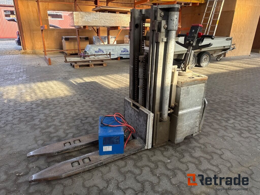 El-stabler Toyota SBE/S1500 - معدات صناعية: صور 1 El-stabler Toyota SBE/S1500 - معدات صناعية: صور 1