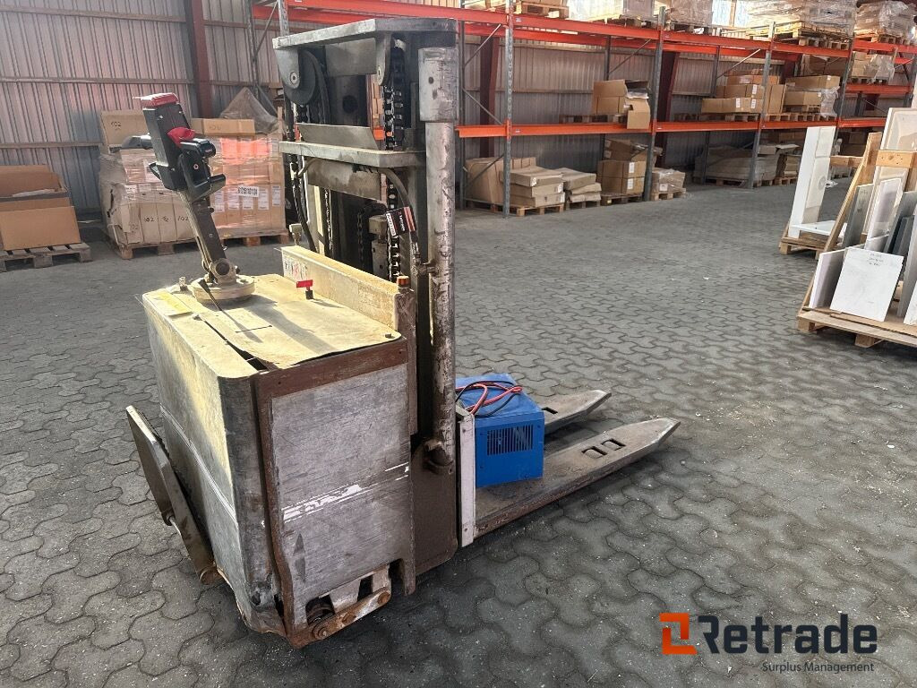 El-stabler Toyota SBE/S1500 - معدات صناعية: صور 3 El-stabler Toyota SBE/S1500 - معدات صناعية: صور 3