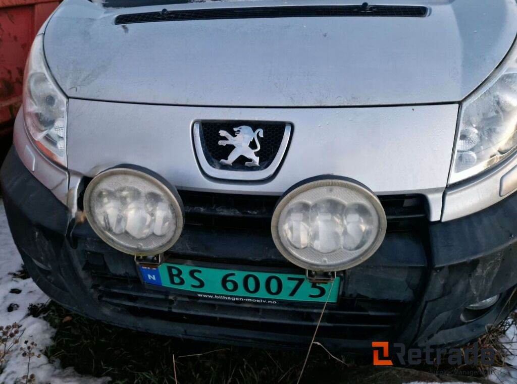 En pen Peugeot Expert 2009-modell - سيارة: صور 3 En pen Peugeot Expert 2009-modell - سيارة: صور 3