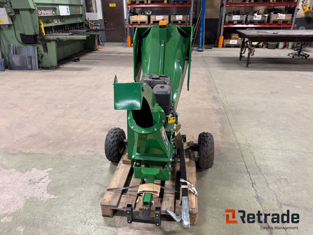 Flishugg Wood Cipper GS15E bogserbar - الآلات والماكينات الزراعية: صور 3 Flishugg Wood Cipper GS15E bogserbar - الآلات والماكينات الزراعية: صور 3