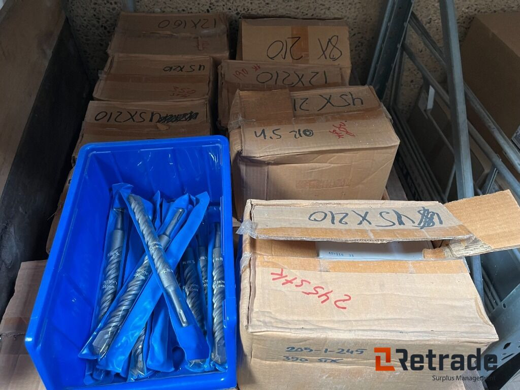 Forskelligt udstyr LOT med SDS BOR SDS BOR NYT - الأدوات والمعدات: صور 3 Forskelligt udstyr LOT med SDS BOR SDS BOR NYT - الأدوات والمعدات: صور 3