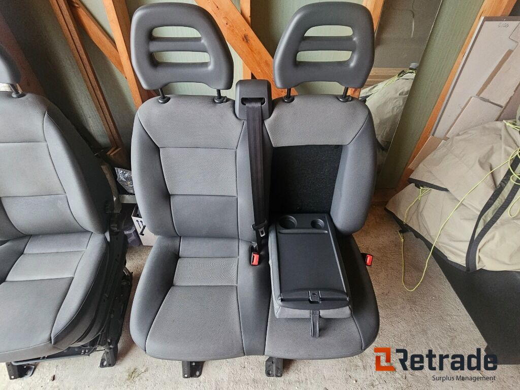 Framstolar Peugeot Boxer - سيارة: صور 4 Framstolar Peugeot Boxer - سيارة: صور 4